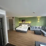 Hotell Otto X 3*