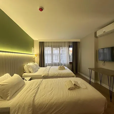 Otto X Hotel 3*