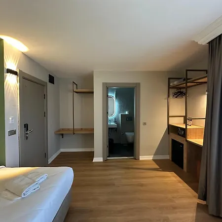 Otto X Hotel 3*