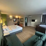 Otto X Hotel